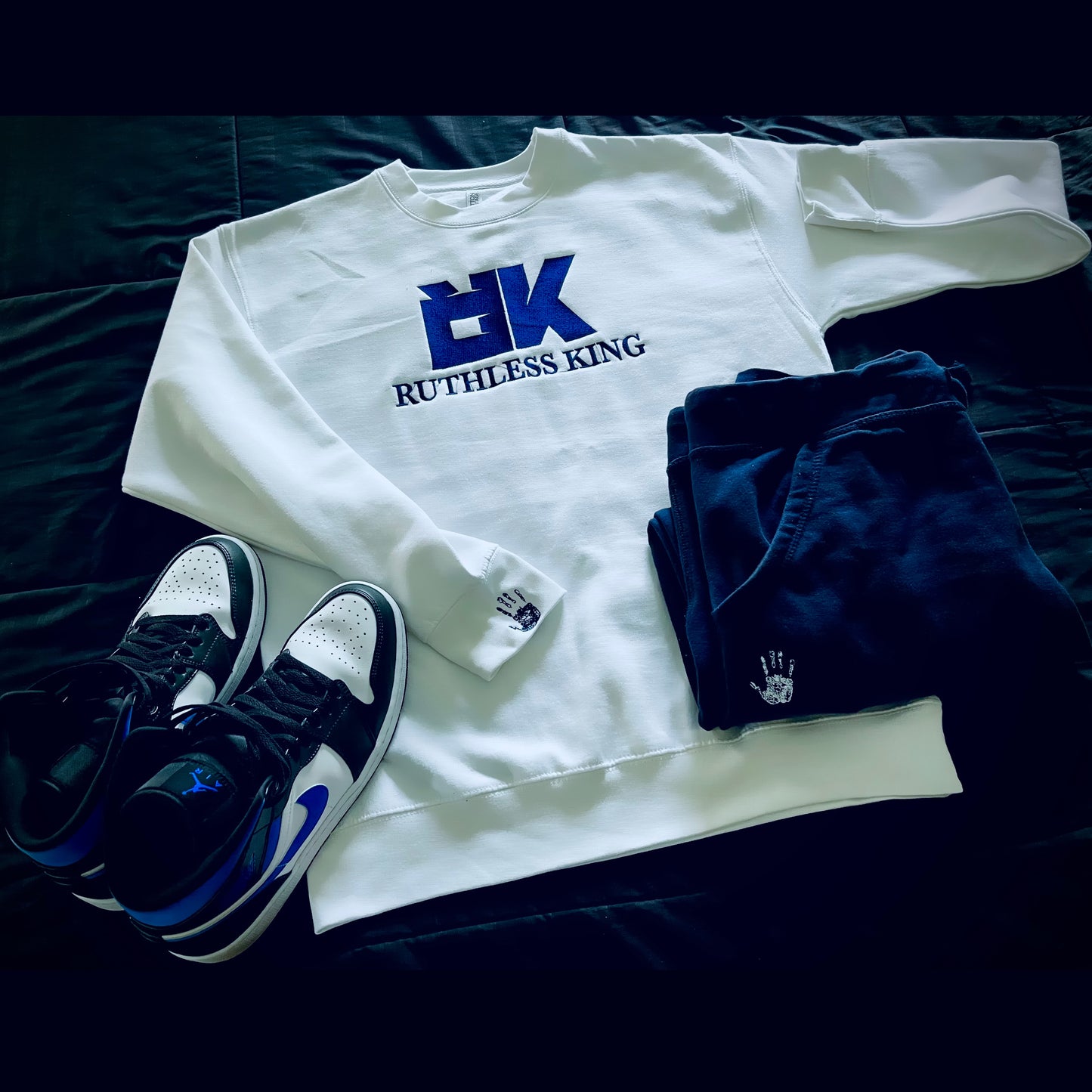 RK Sweatshirt-White/Navy